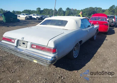 1975 Buick Lesabre z USA, uszkodzony, nr VIN 4P67J5X109059